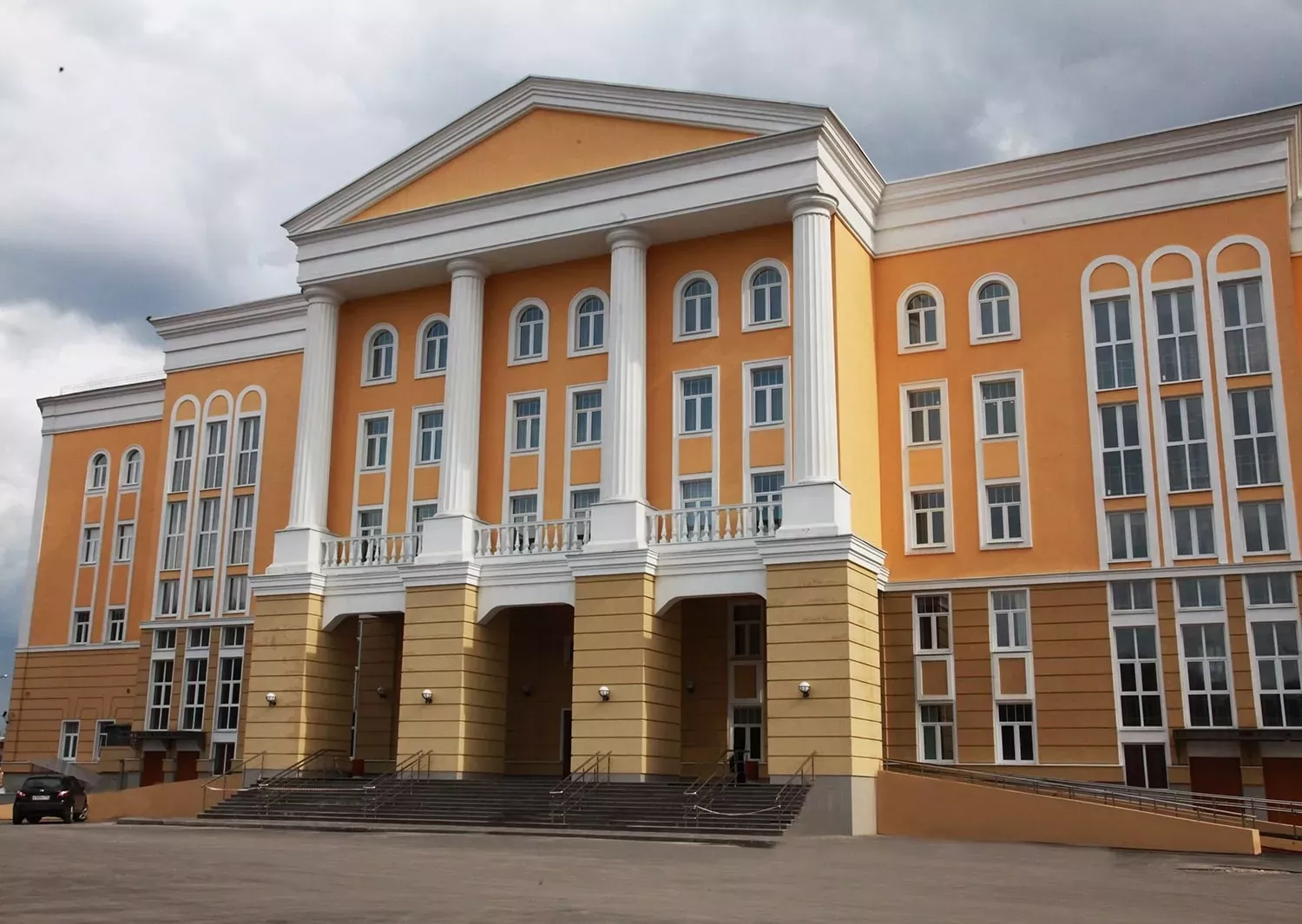 Музейно-выставочный комплекс Академии акварели и изящных искусств Сергея Андрияки