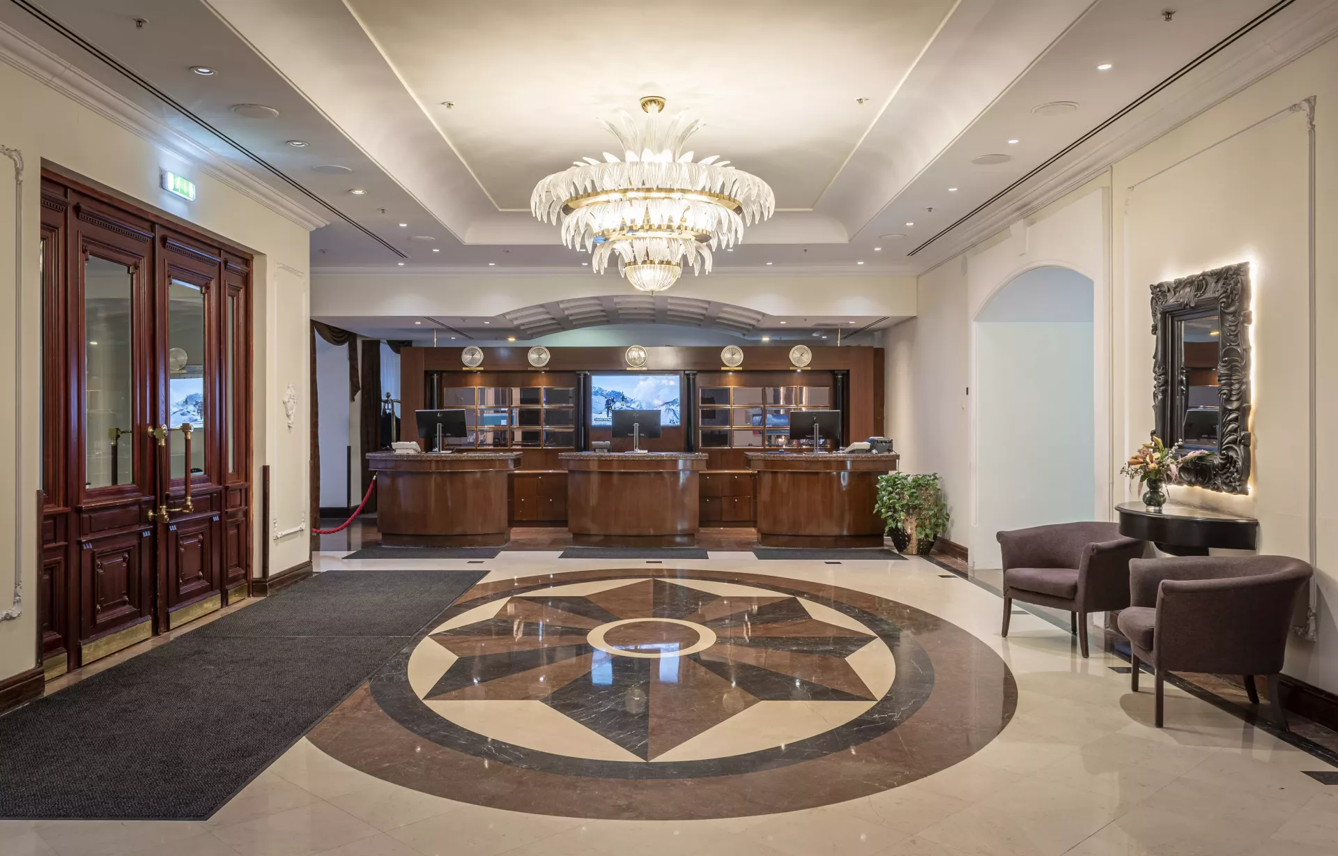 https://site-m25.cosmosgroup.ru/files/hotel_gallery_items/2044_1732542012.webp