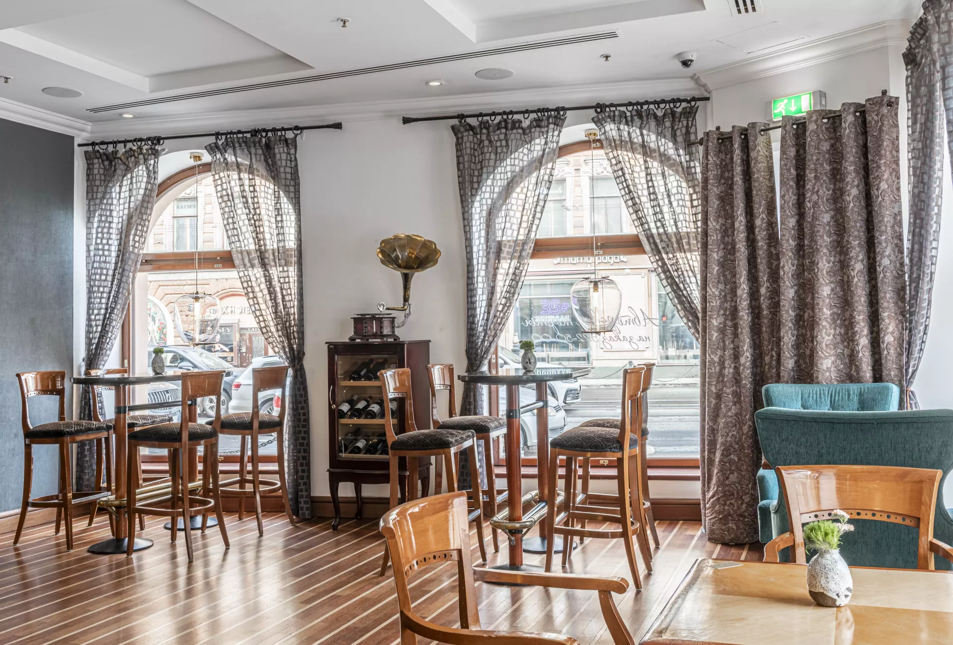 https://site-m25.cosmosgroup.ru/files/hotel_gallery_items/2056_1732610694.webp