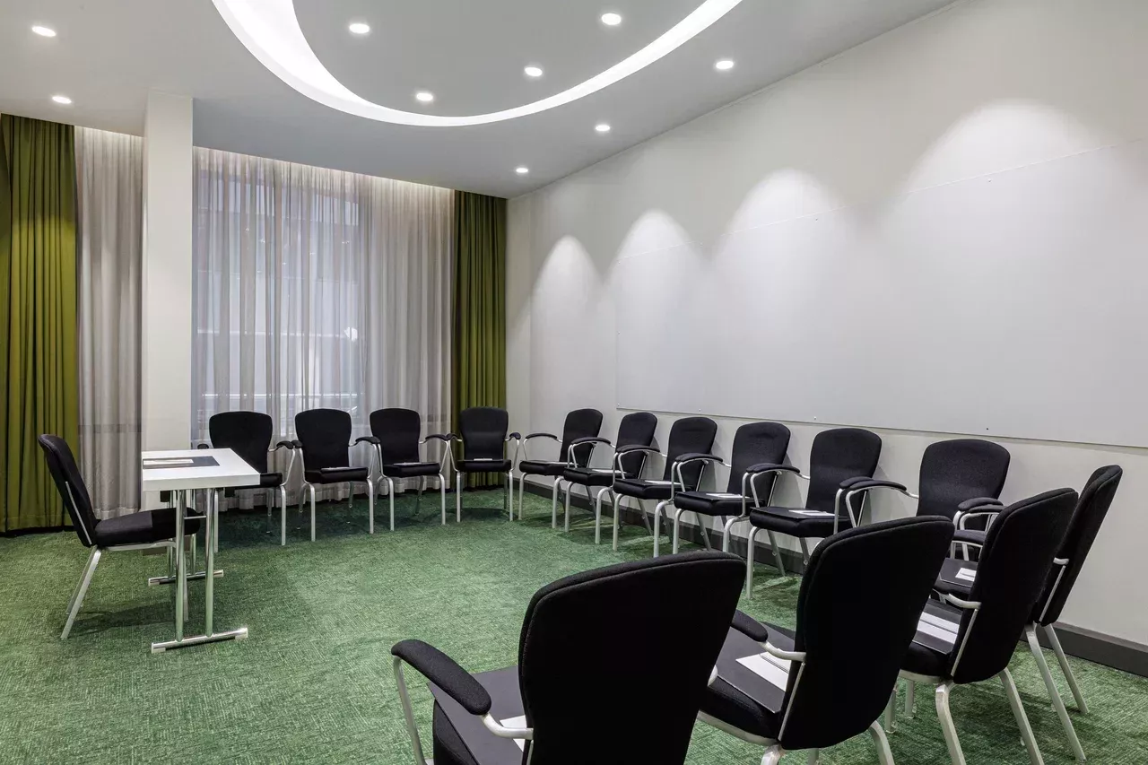 https://site-m25.cosmosgroup.ru/files/hotel_gallery_items/2125_1733208273.webp