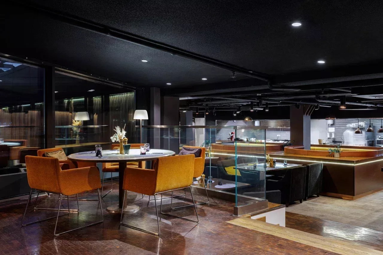 https://site-m25.cosmosgroup.ru/files/hotel_gallery_items/2136_1733210530.webp