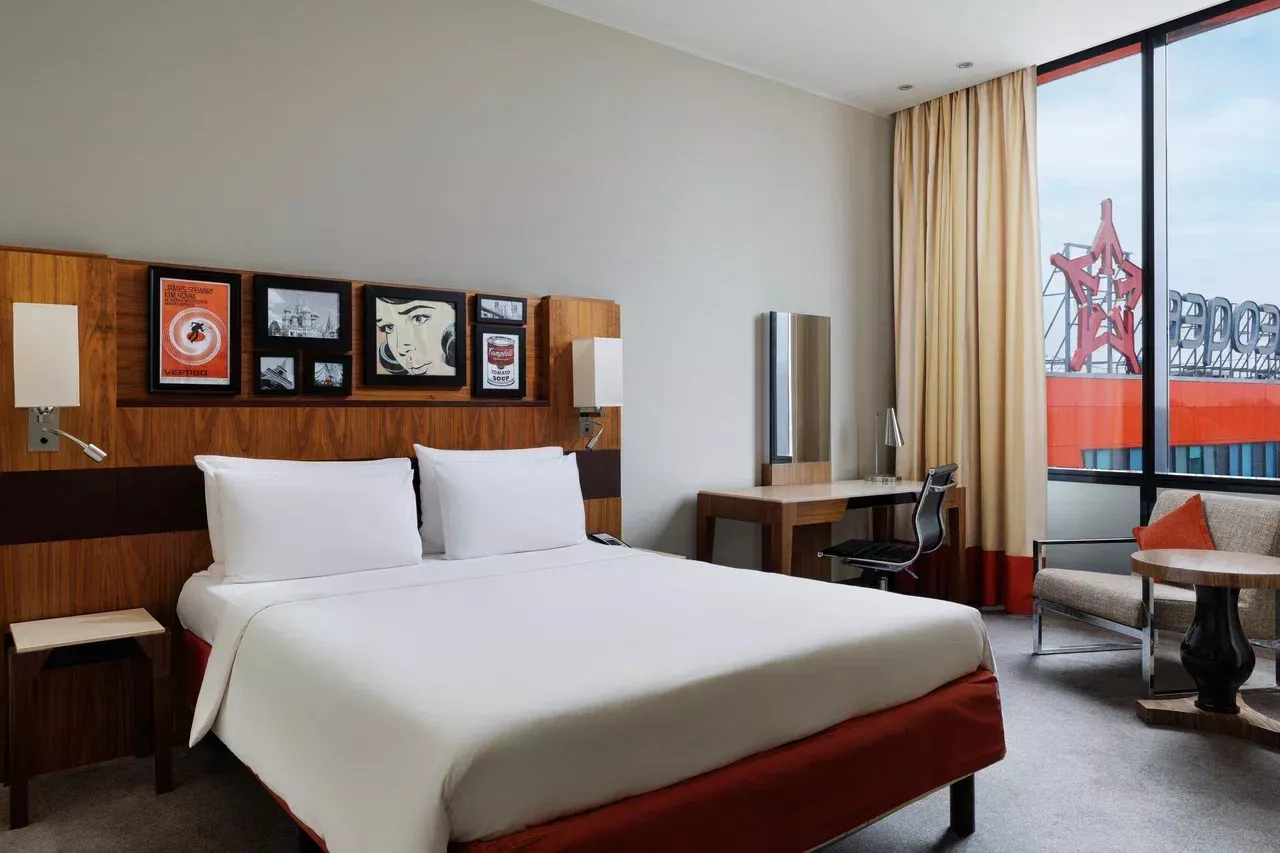 https://site-m25.cosmosgroup.ru/files/hotel_gallery_items/2205_1733596812.webp