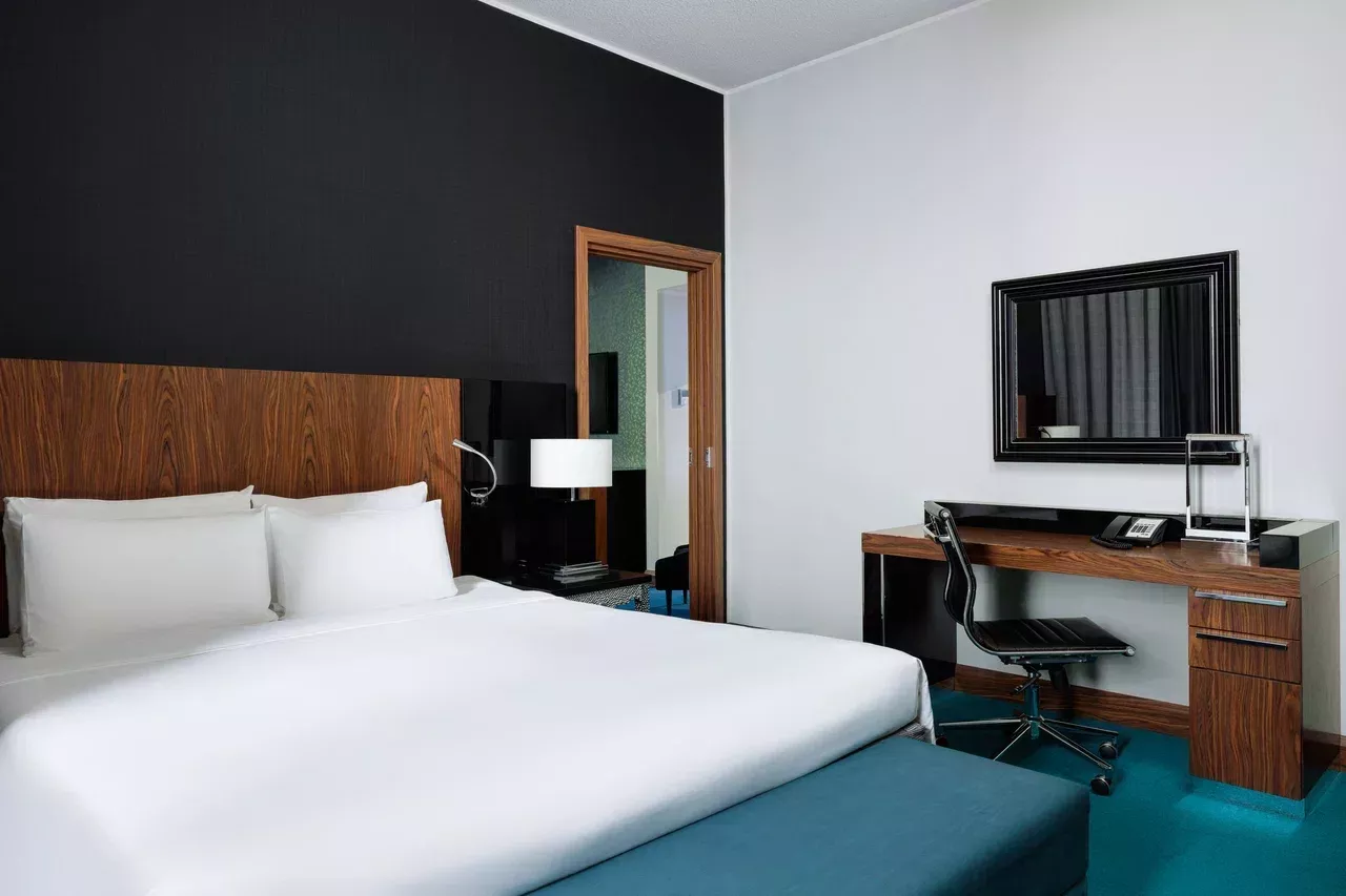 https://site-m25.cosmosgroup.ru/files/hotel_gallery_items/2207_1733596879.webp