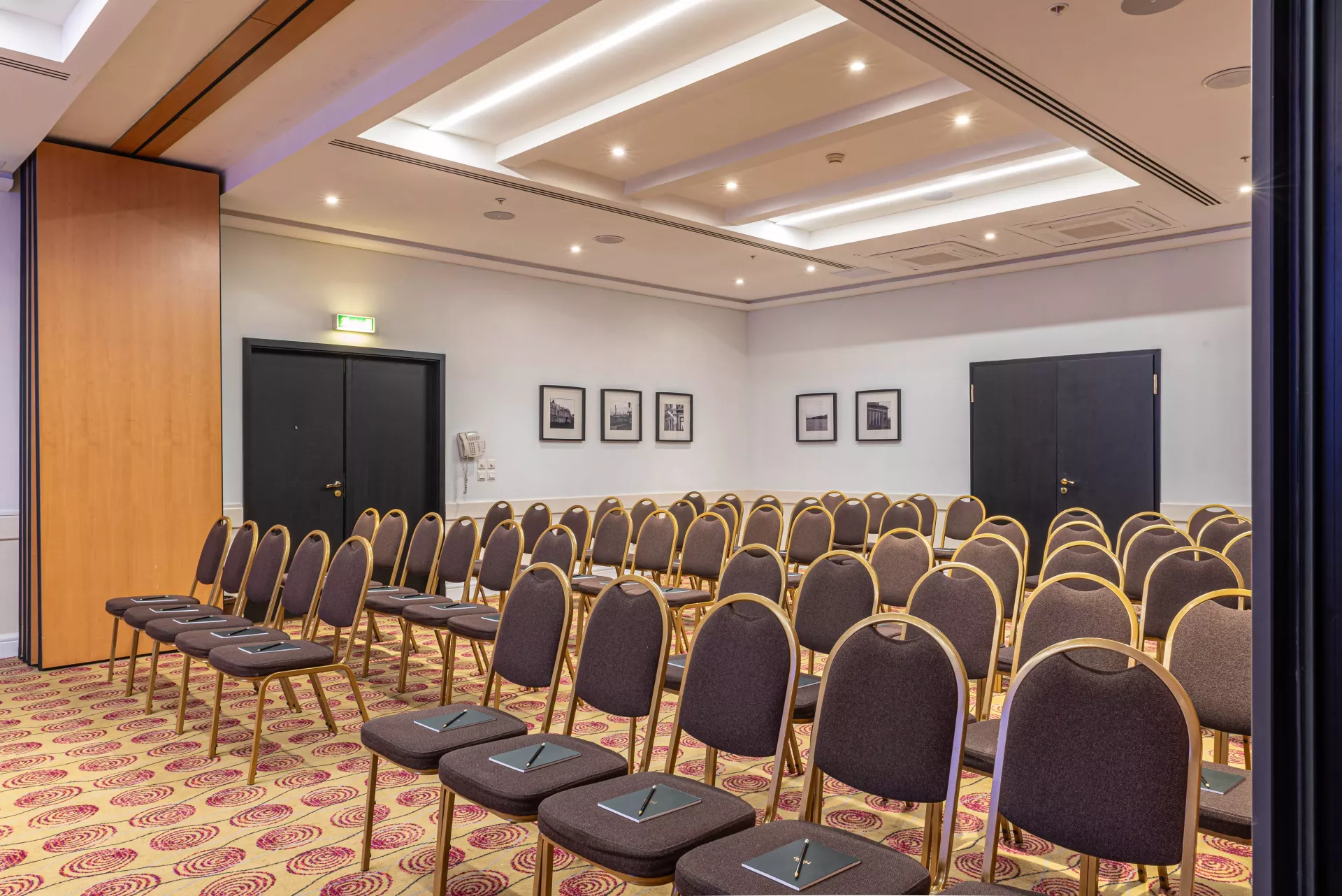 https://site-m25.cosmosgroup.ru/files/hotel_gallery_items/2582_1737533679.webp