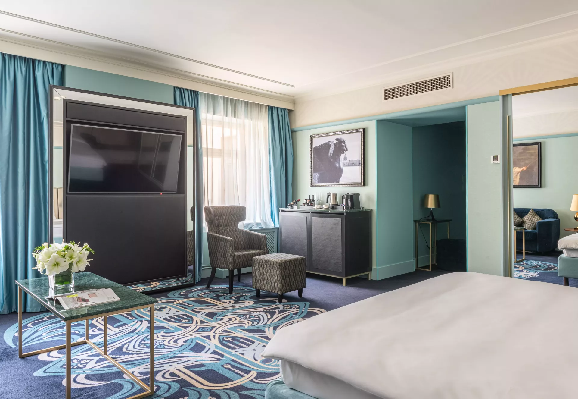 https://site-m25.cosmosgroup.ru/files/hotel_gallery_items/2587_1737533832.webp