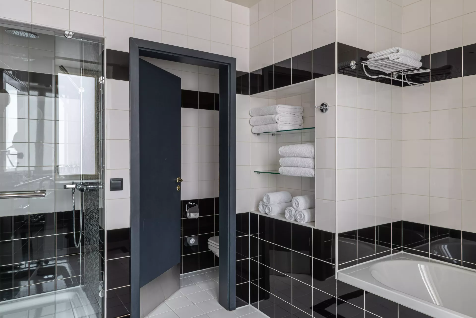 https://site-m25.cosmosgroup.ru/files/hotel_gallery_items/2589_1737533894.webp