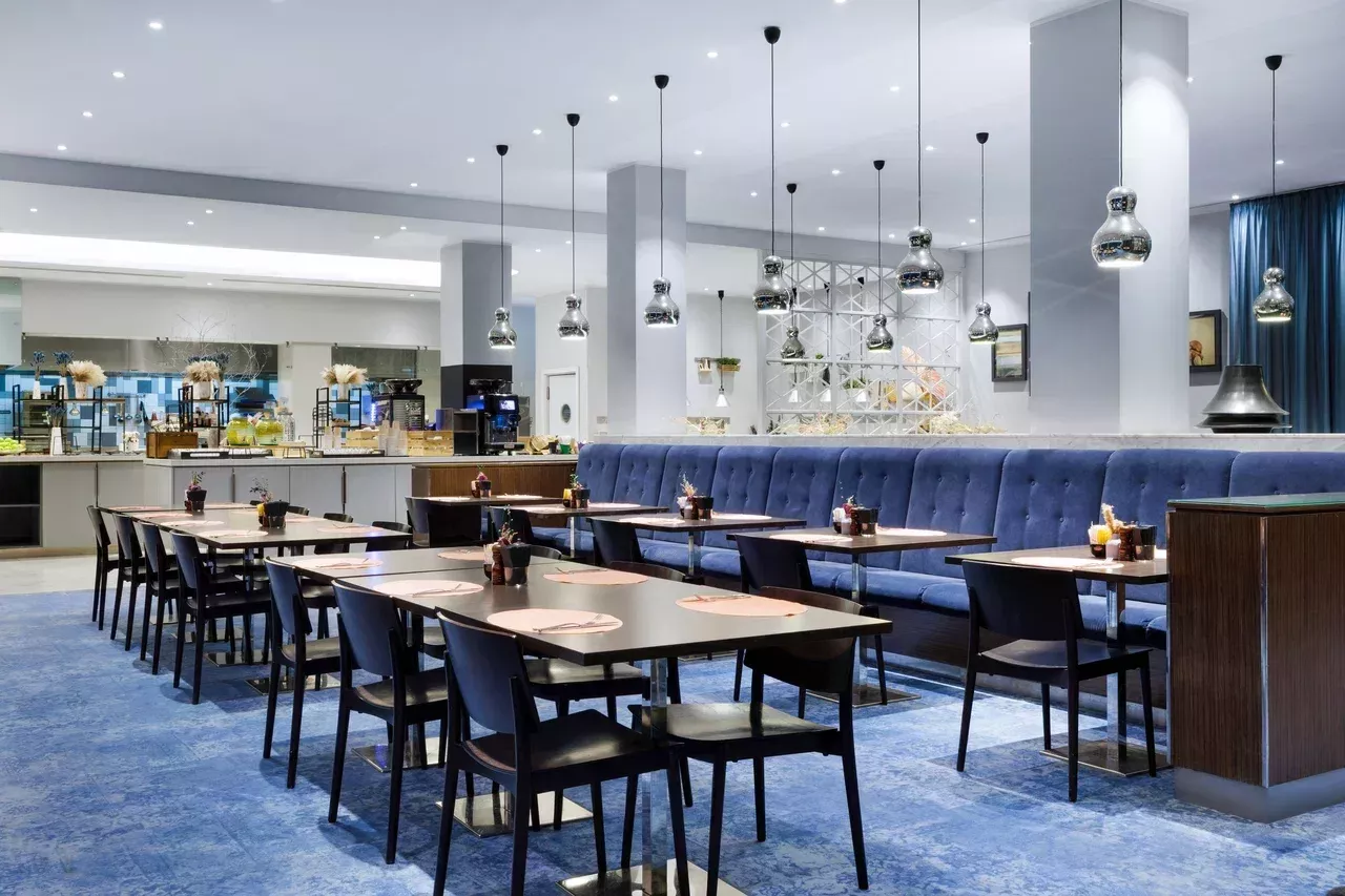 https://site-m25.cosmosgroup.ru/files/hotel_gallery_items/2694_1741073356.webp