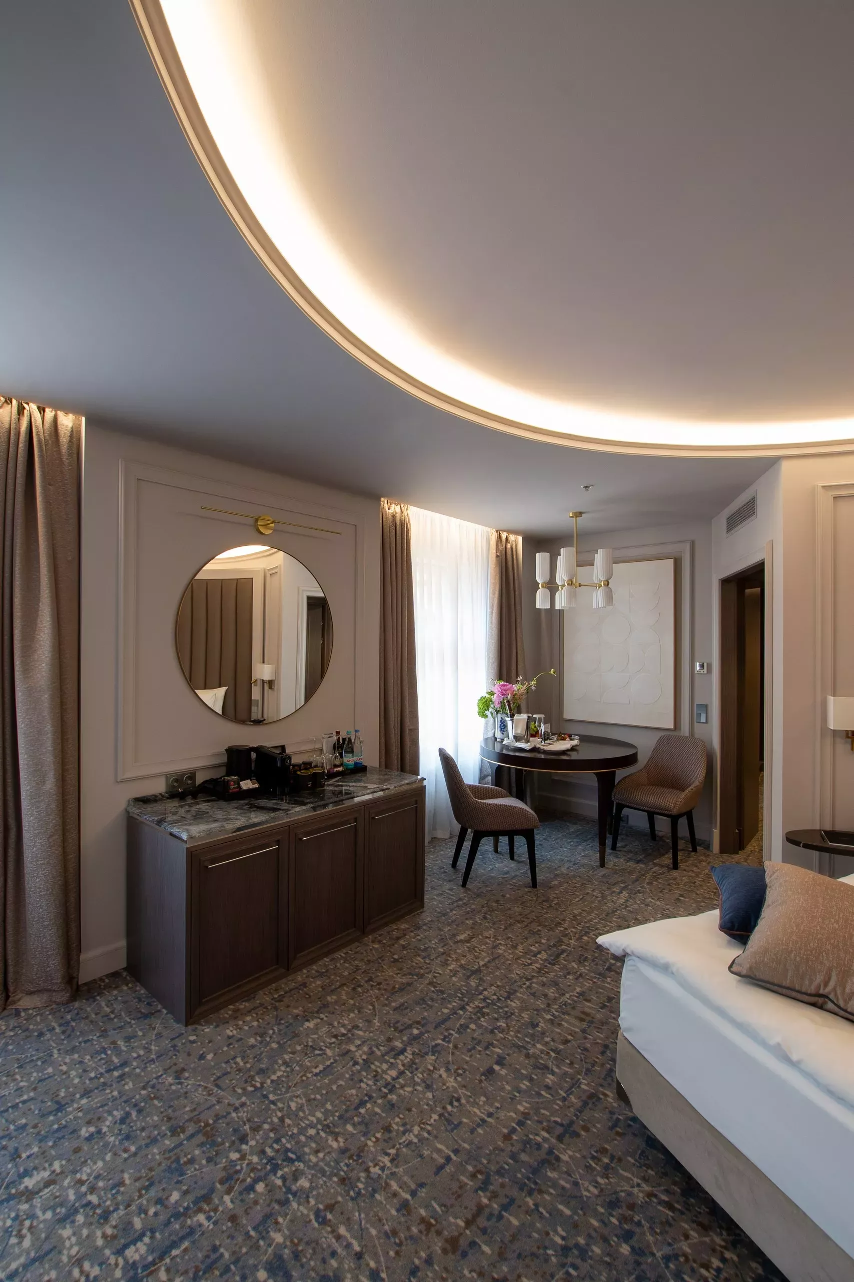 https://site-m25.cosmosgroup.ru/files/hotel_gallery_items/3400_1751451752.webp
