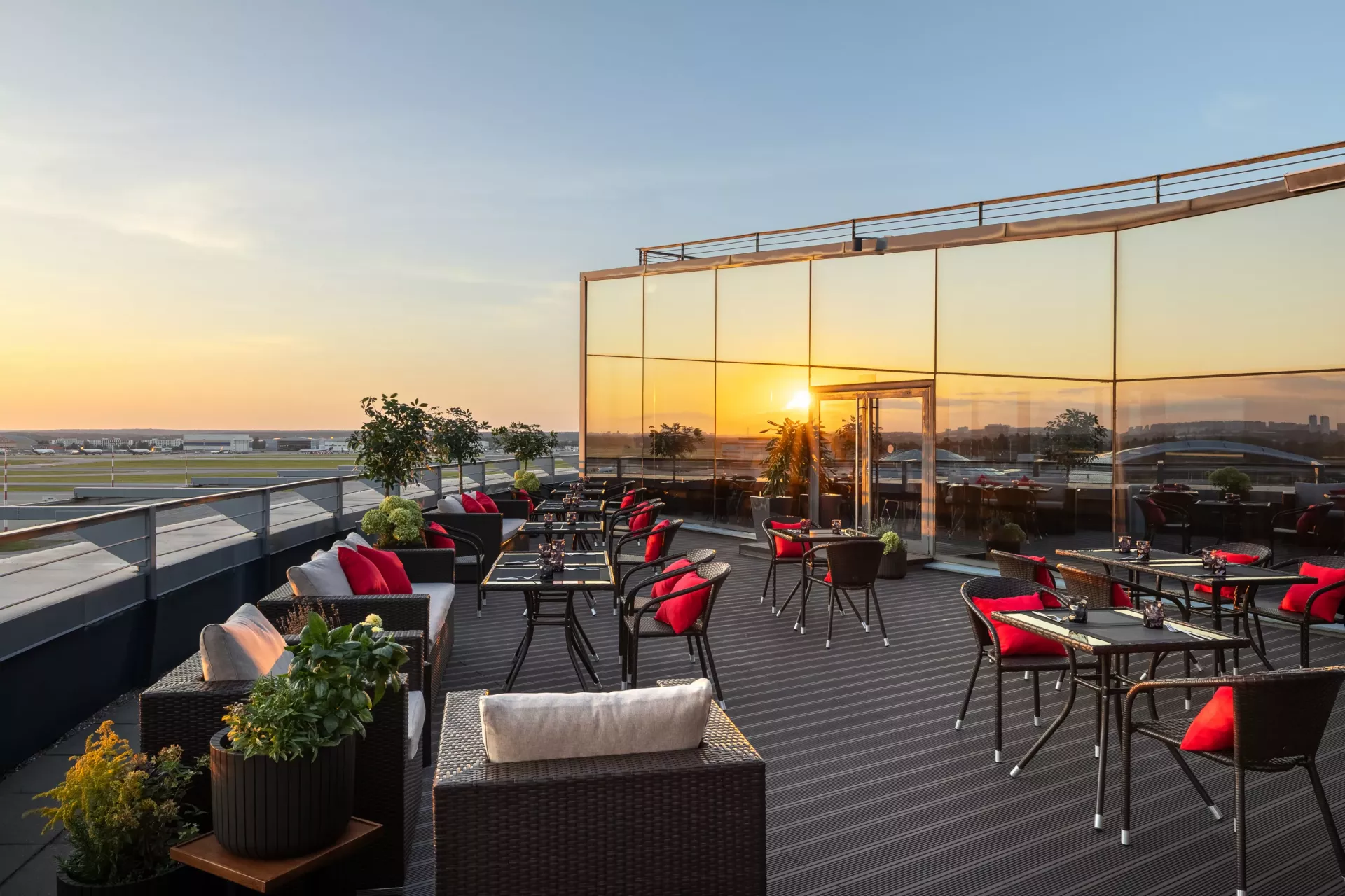 https://site-m25.cosmosgroup.ru/files/hotel_gallery_items/3763_1758652279.webp