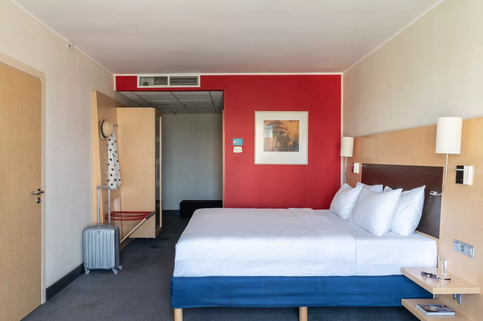 https://site-m25.cosmosgroup.ru/files/hotel_gallery_items/491_1631313240.webp
