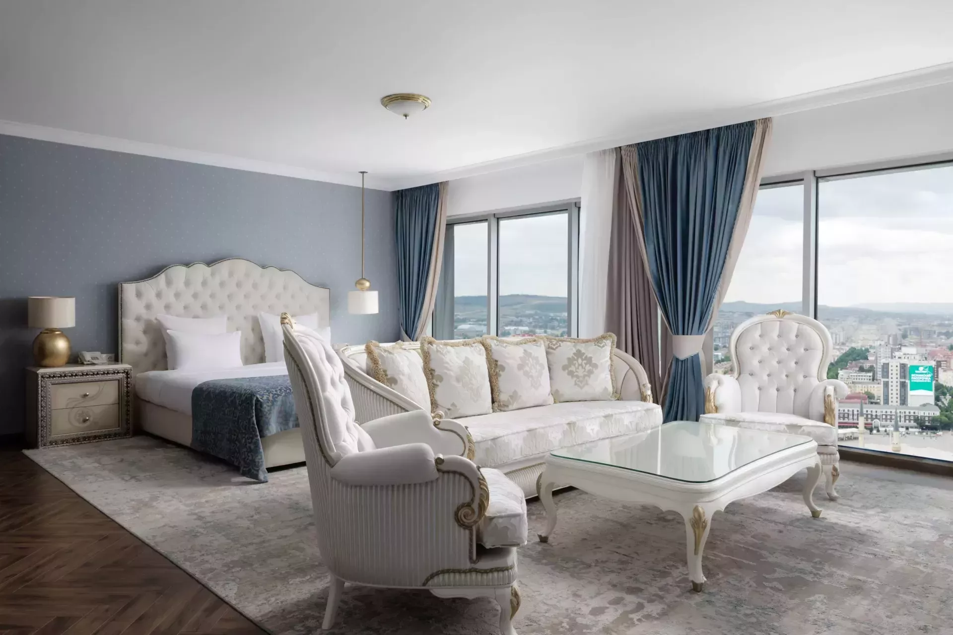 Экскурсия при бронировании Президентского люкса