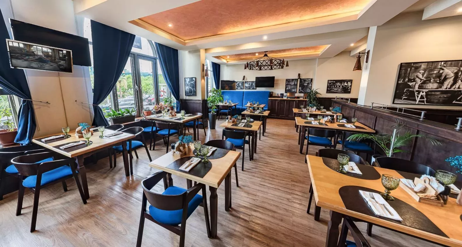 https://site-m25.cosmosgroup.ru/files/hotel_restaurants/6740357613ace.webp